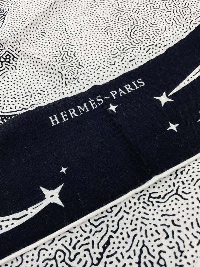 Streetwear Scarf Hermes 329539 SIZE:140cm*140cm
