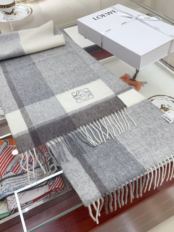 Streetwear Scarf Loewe 329595 SIZE:35 x 180cm