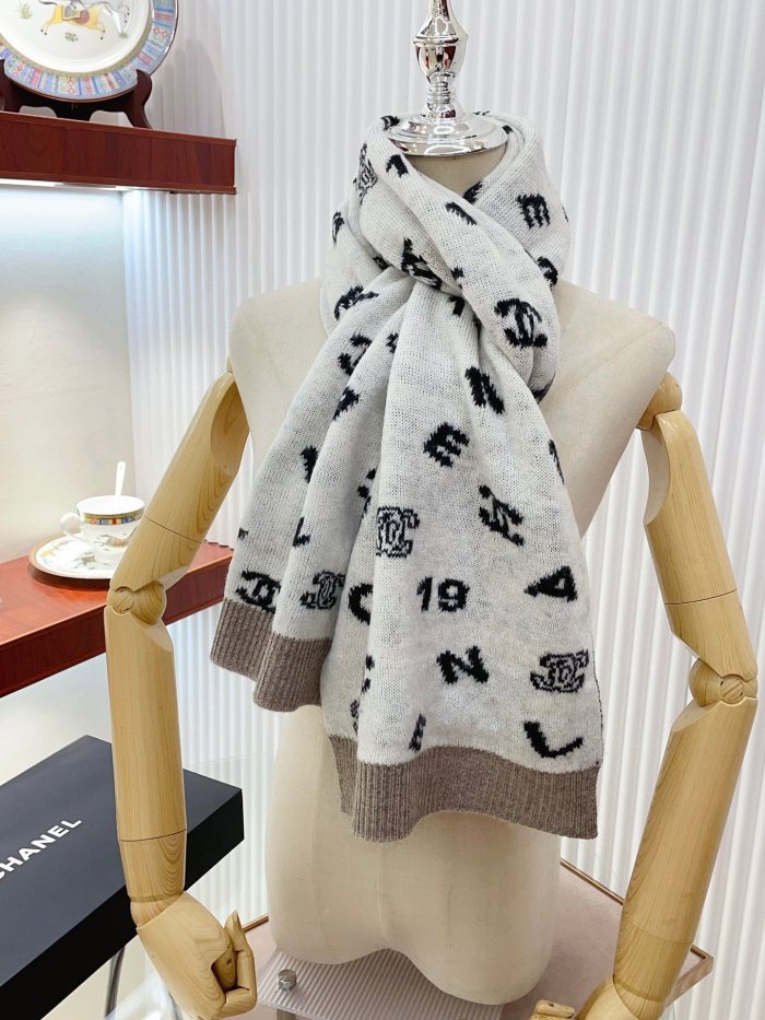 Streetwear Scarf CHANEL 329585 size：32*180cm