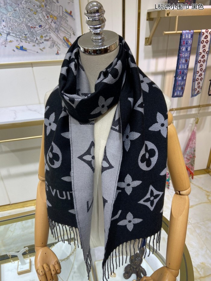 Streetwear Scarf LV 329474 size:180*34cm