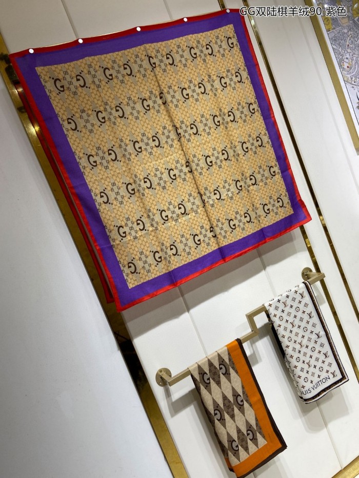 Streetwear Scarf GUCCI 329434 SIZE:90cm*90cm