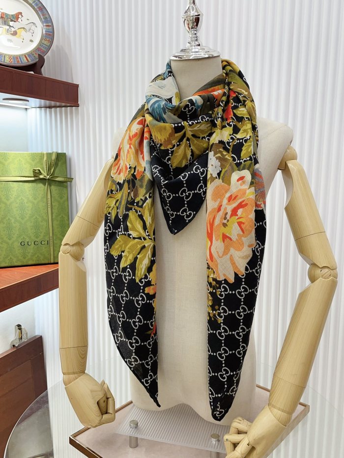 Streetwear Belt GUCCI 329509 size:140*140cm