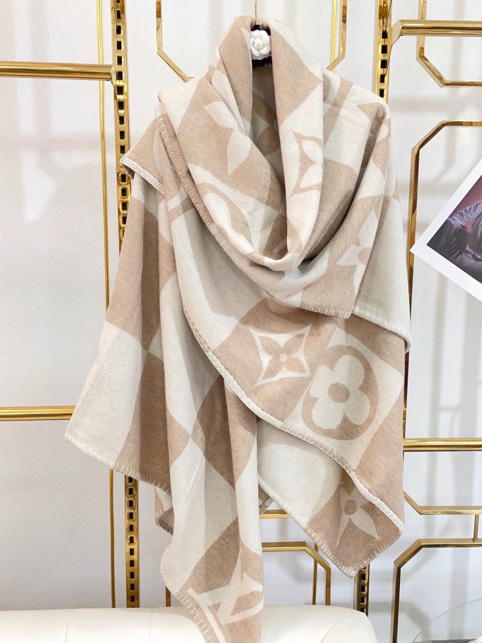 Streetwear Scarf LV 329496 SIZE:180*140cm