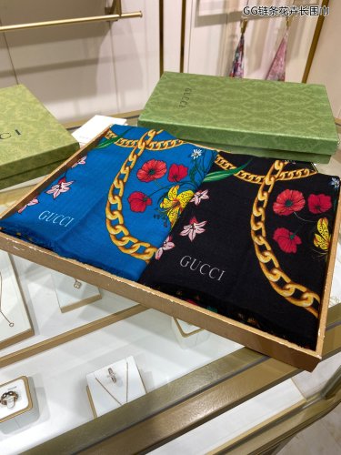 Streetwear Scarf GUCCI 329478 SIZE:90cm*90cm