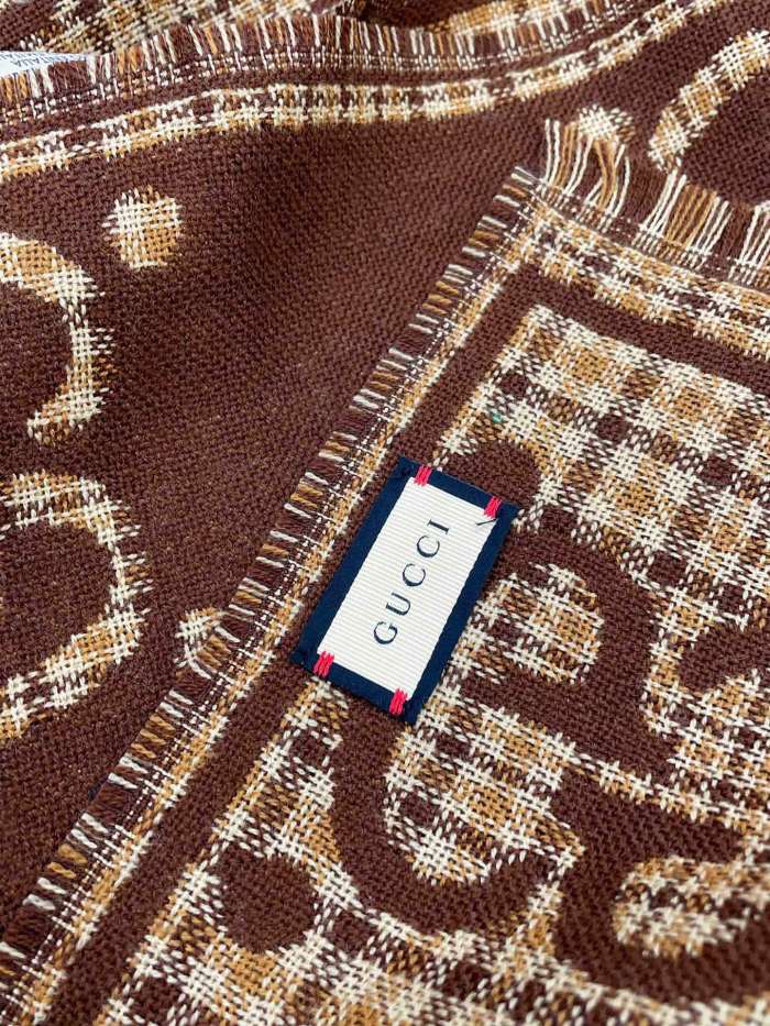 Streetwear Scarf GUCCI 329503 SIZE:47x 180cm