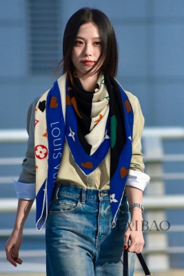 Streetwear Scarf LV 329437 SIZE:140*140cm