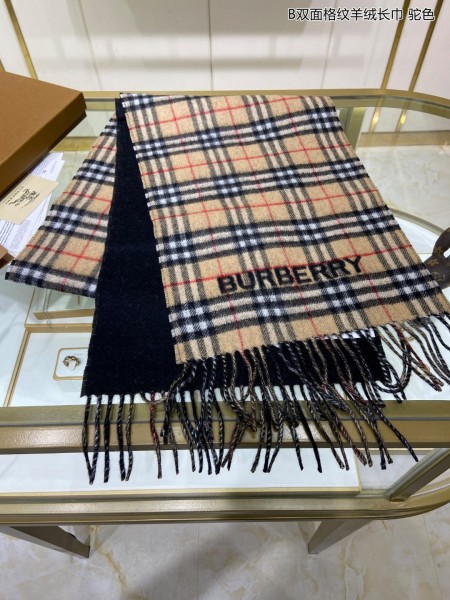 Streetwear Scarf BURBERRY 329454 size：30*168cm