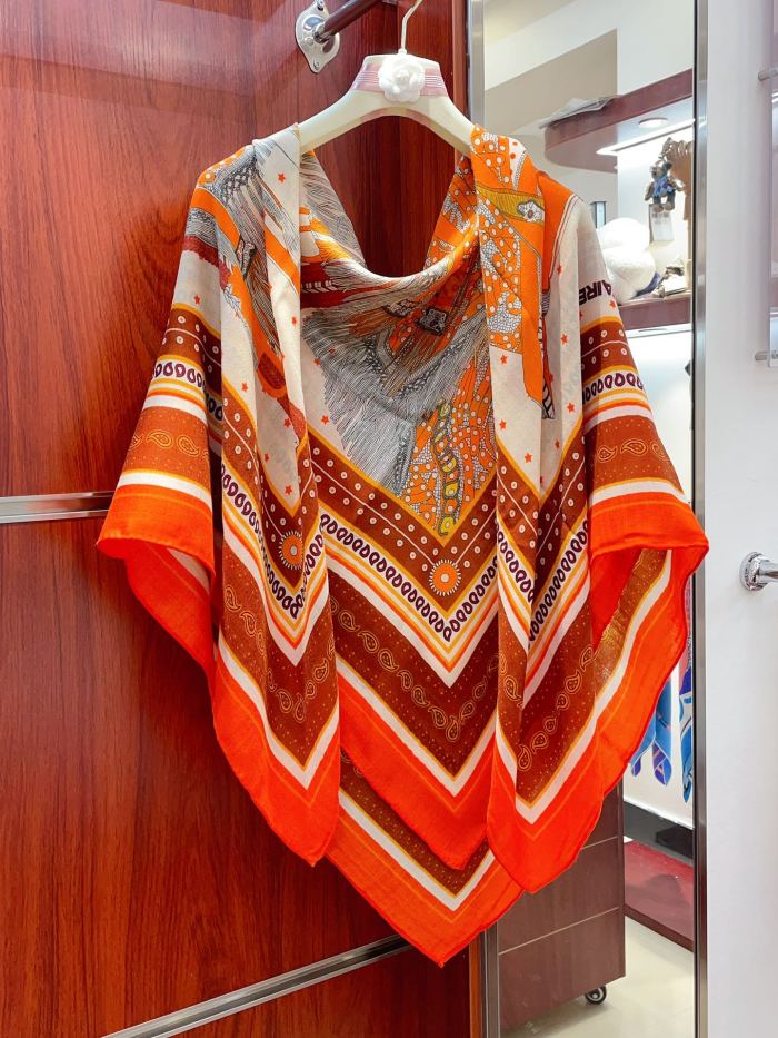 Streetwear Scarf Hermes   329527 size：140cm*140cm