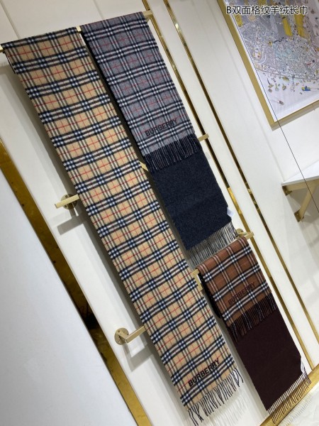 Streetwear Scarf BURBERRY 329456 size：30*168cm