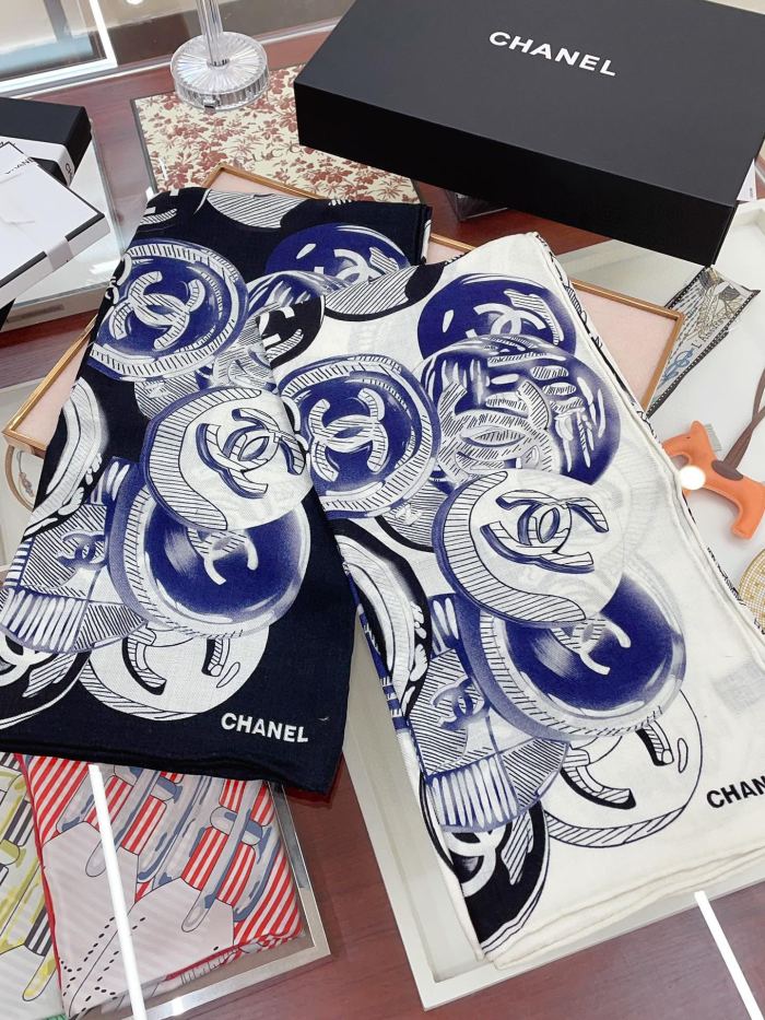 Streetwear Scarf CHANEL 329518 size：90*90cm