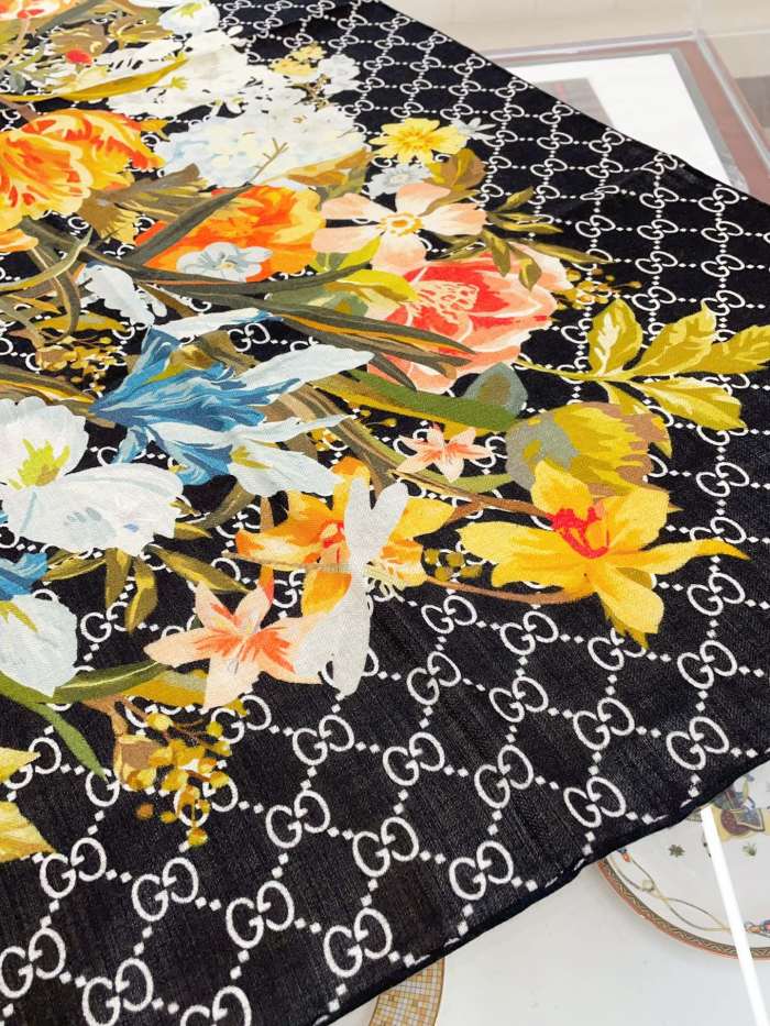 Streetwear Belt GUCCI 329509 size:140*140cm