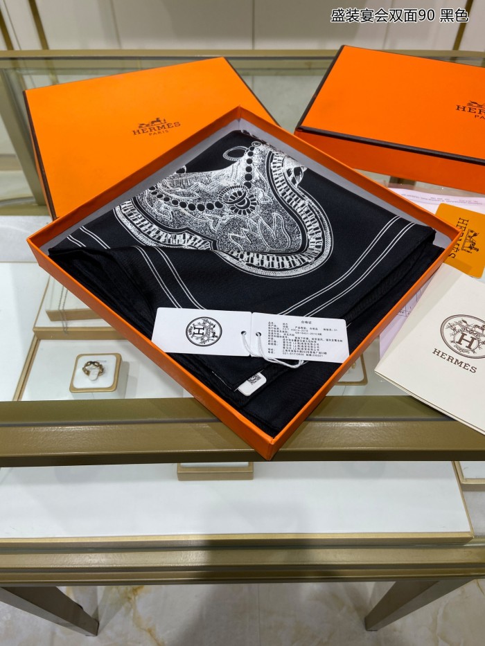 Streetwear Scarf Hermes   329430 size：90cm*90cm