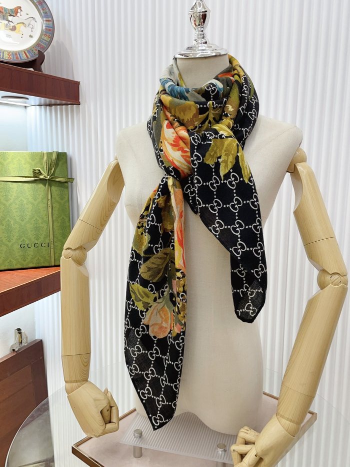 Streetwear Belt GUCCI 329509 size:140*140cm