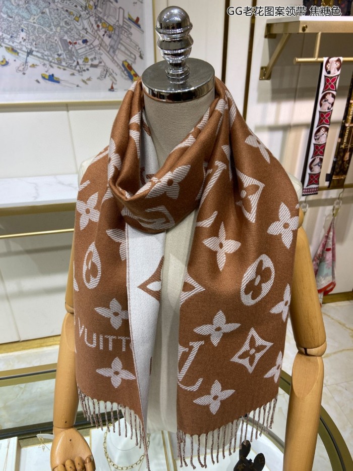 Streetwear Scarf LV 329475 size:180*34cm