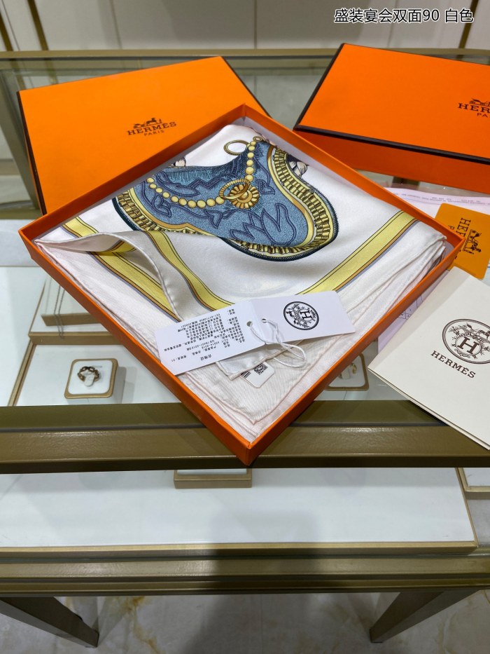 Streetwear Scarf Hermes   329429 size：90cm*90cm