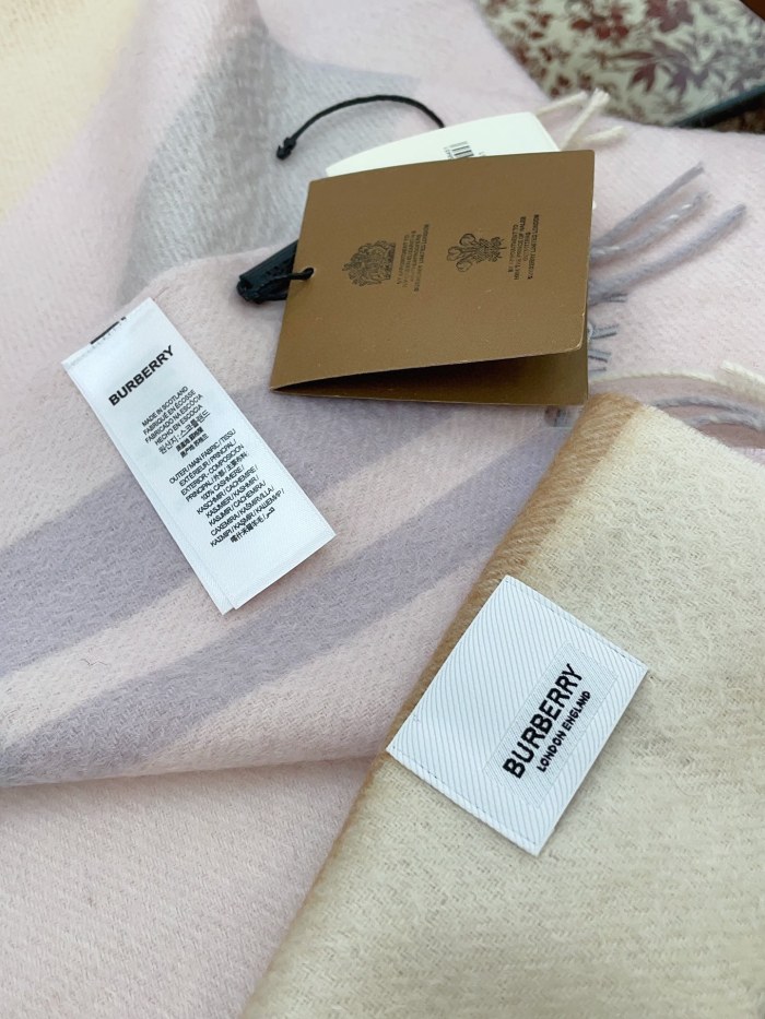 Streetwear Scarf BURBERRY 329499 size：30*180cm