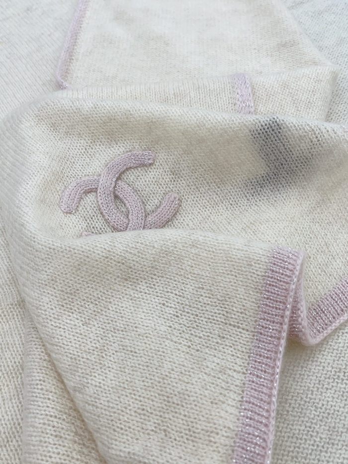 Streetwear Scarf CHANEL 329525 size:80*200cm