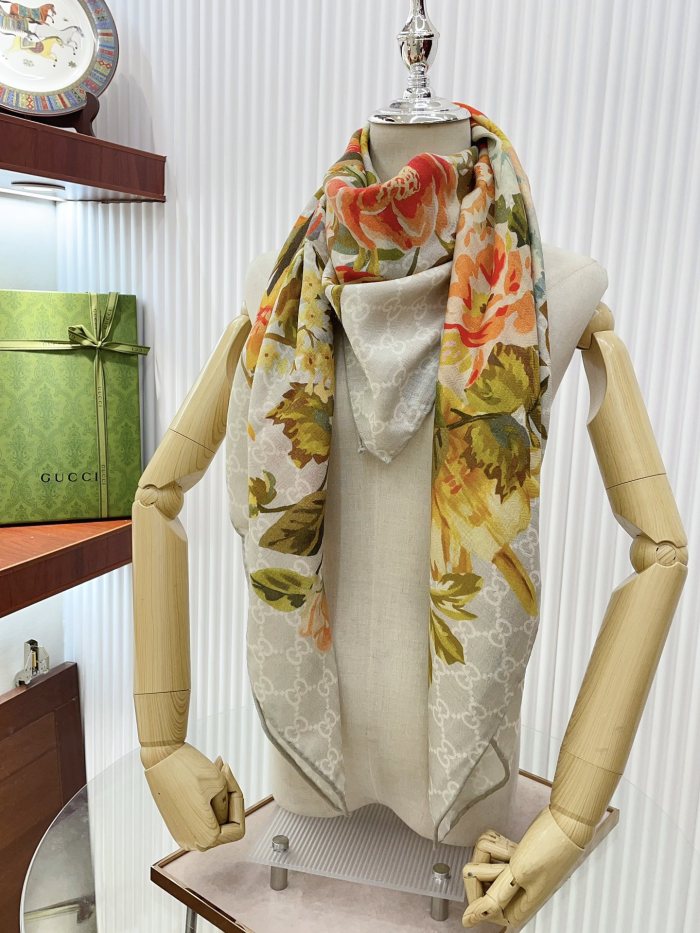 Streetwear Belt GUCCI 329510 size:140*140cm