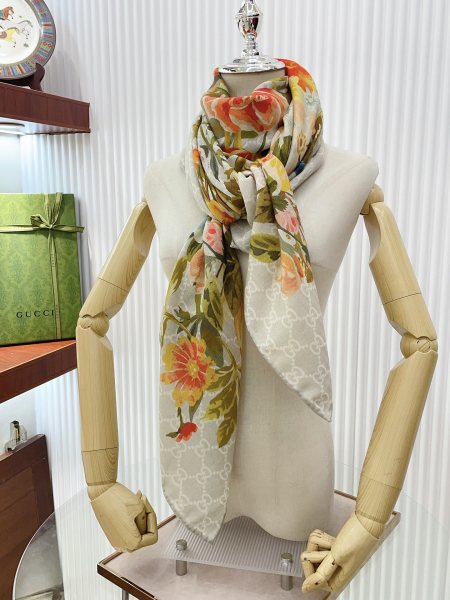 Streetwear Belt GUCCI 329510 size:140*140cm