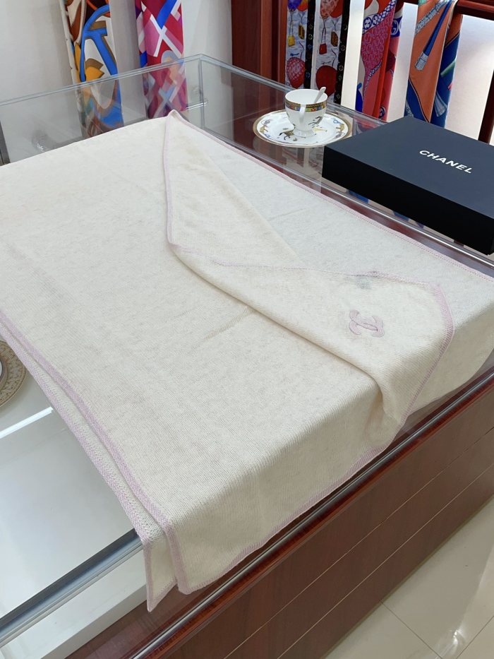 Streetwear Scarf CHANEL 329525 size:80*200cm