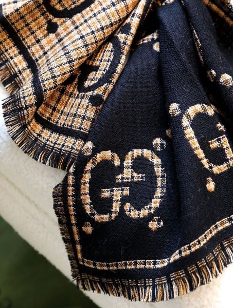 Streetwear Scarf GUCCI 329501 SIZE:47x 180cm