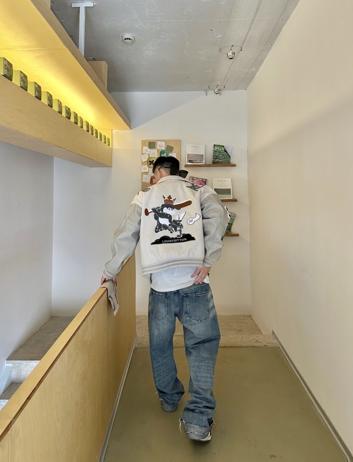 Clothes Louis Vuitton 1066