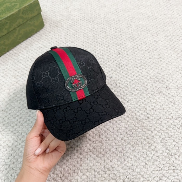 Streetwear Hat Gucci 329350