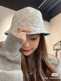Streetwear Hat LV 329400