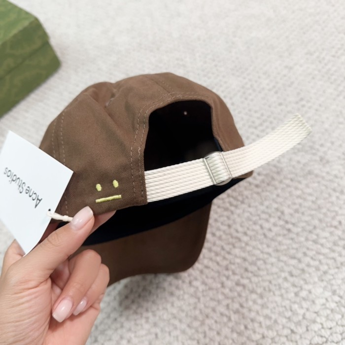 Streetwear Hat Gucci 329344