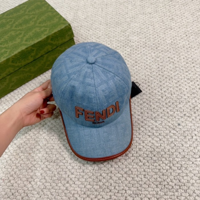 Streetwear Hat Fendi 329340