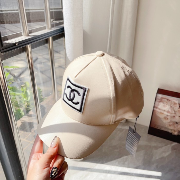 Streetwear Hat Chanel 329375