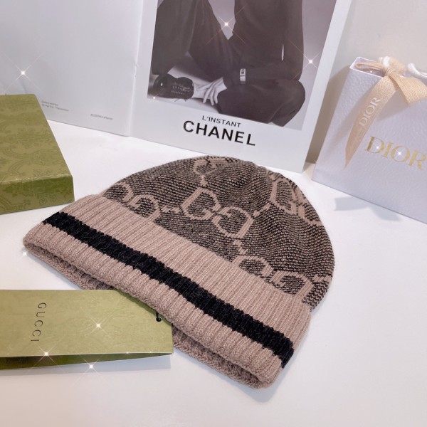 Streetwear Hat GUCCI 329386