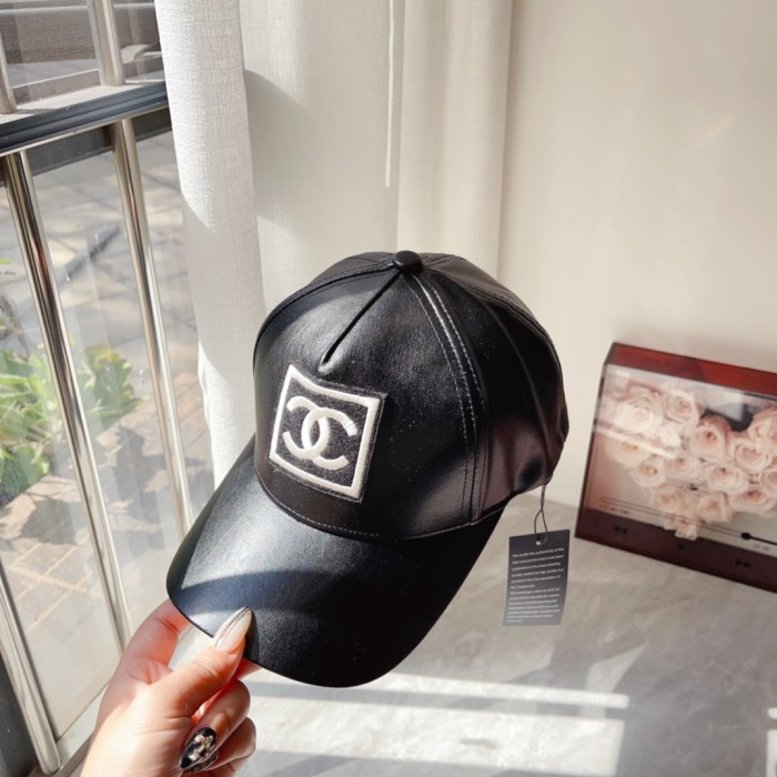 Streetwear Hat Chanel 329376