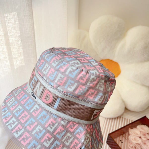 Streetwear Hat Fendi 329371