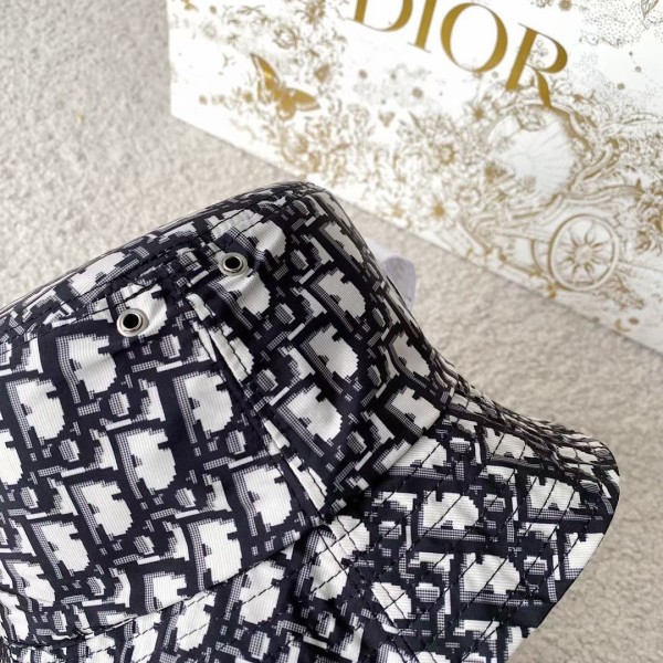 Streetwear Hat DIOR 329402