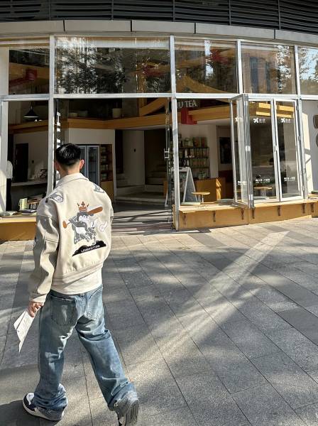 Clothes Louis Vuitton 1066