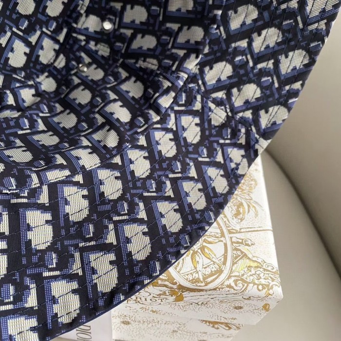 Streetwear Hat DIOR 329403