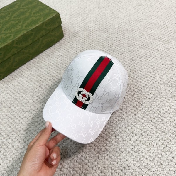 Streetwear Hat Gucci 329349