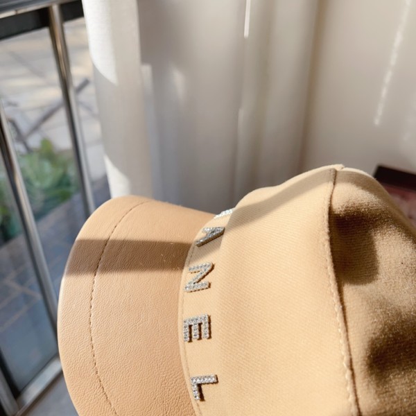 Streetwear Hat Chanel 329406