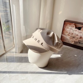 Streetwear Hat Chanel 329405