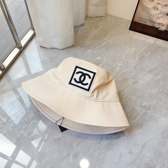 Streetwear Hat Chanel 329377