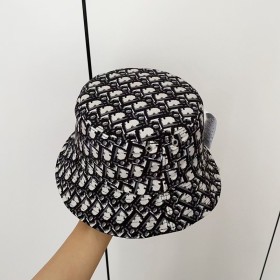 Streetwear Hat DIOR 329402