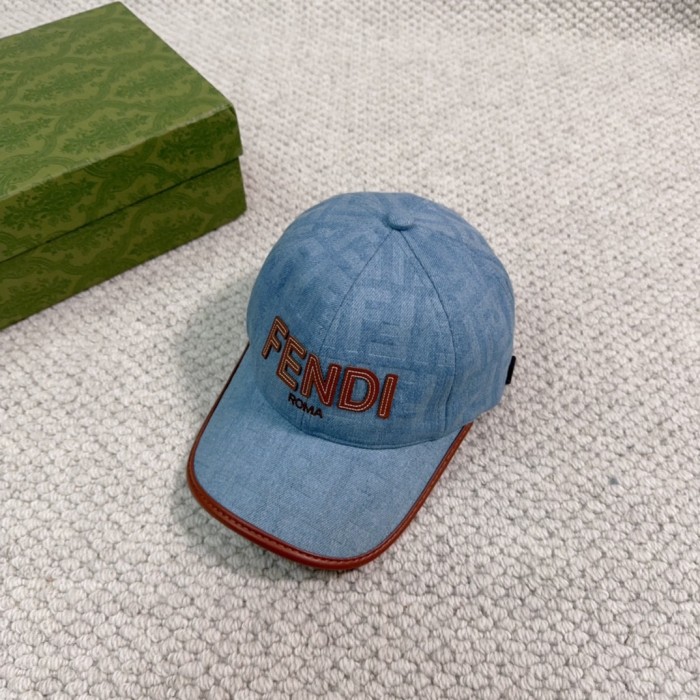 Streetwear Hat Fendi 329340
