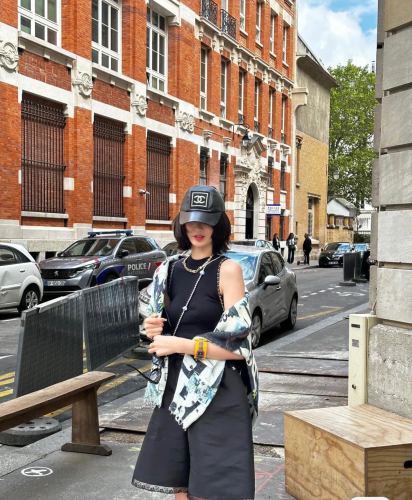 Streetwear Hat Chanel 329376