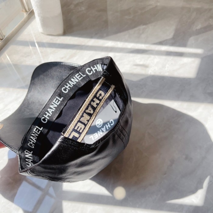 Streetwear Hat Chanel 329376