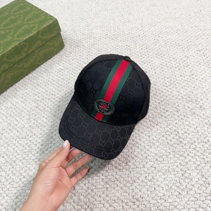 Streetwear Hat Gucci 329350