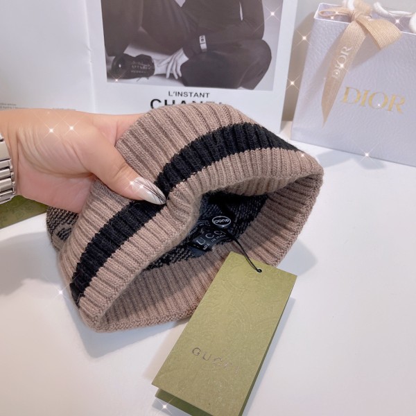 Streetwear Hat GUCCI 329386