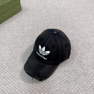 Streetwear Hat balenciaga 329329