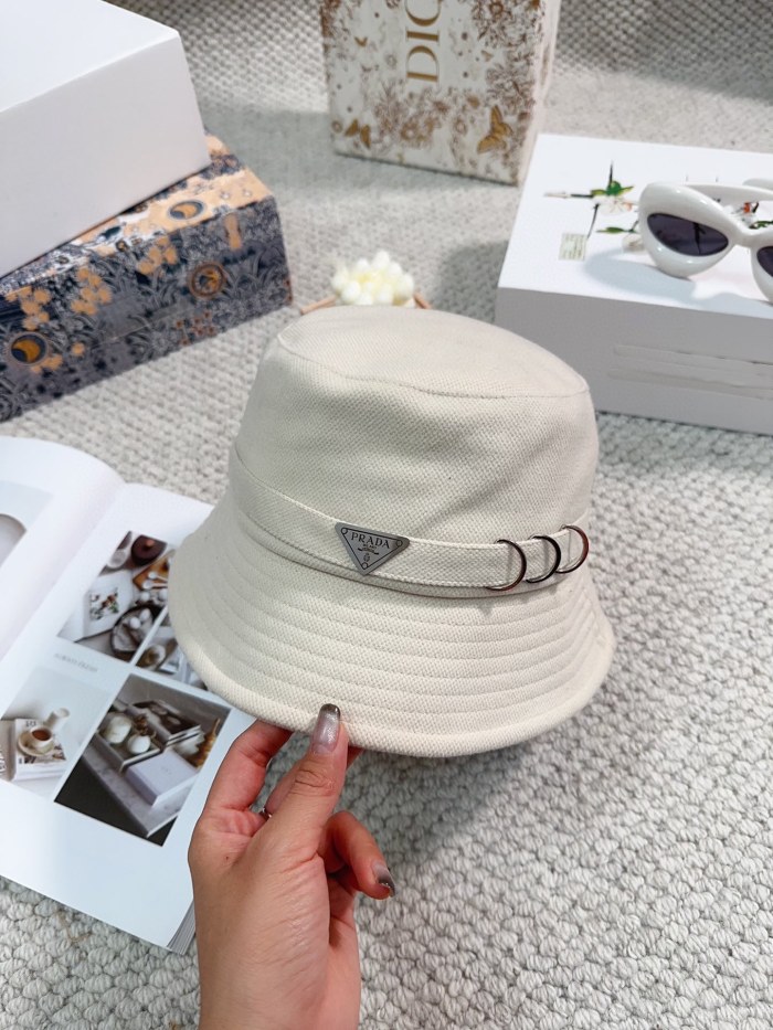 Streetwear Hat Prada 329301