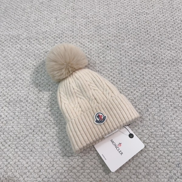 Streetwear Hat Moncler 329304